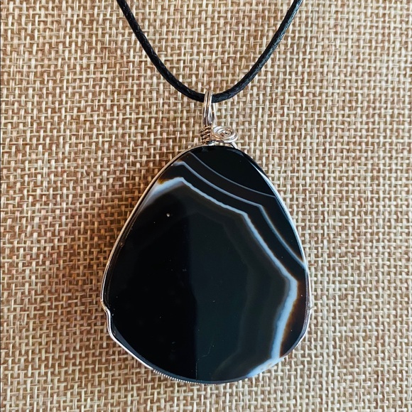 Beautiful Druzy Geode Agate Pendant - Picture 3 of 8